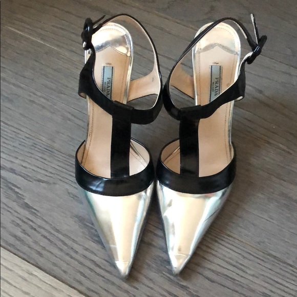 Silver Prada pumps - Picture 3 of 8